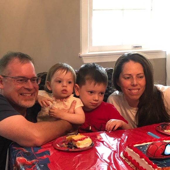 Meet your Posher, Perri - Picture 3 of 10